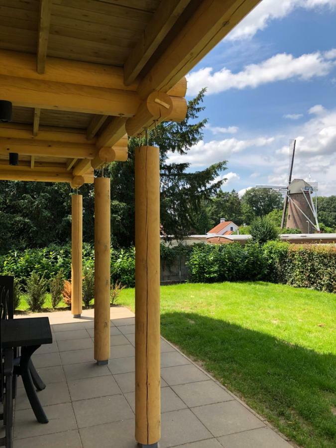 Ferienpark Boomstamhuis High Chaparral *