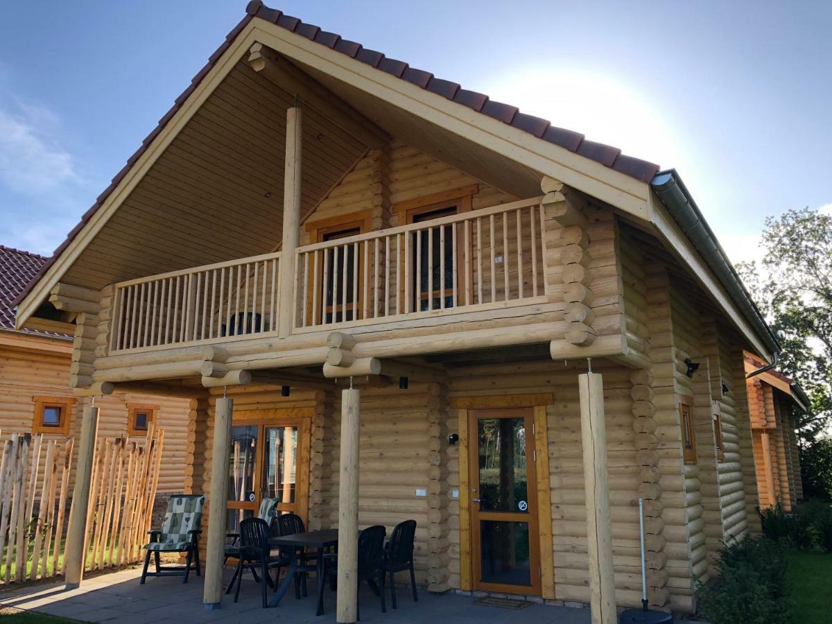 Boomstamhuis High Chaparral Vakantiepark *