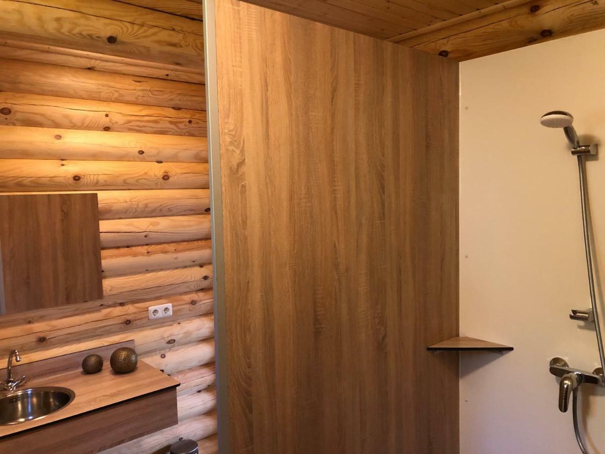 Boomstamhuis High Chaparral Vakantiepark *
