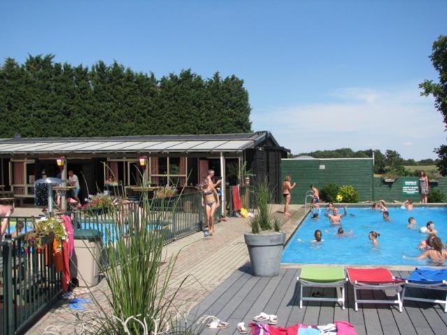 Ferienpark Boomstamhuis High Chaparral Oorsbeek
